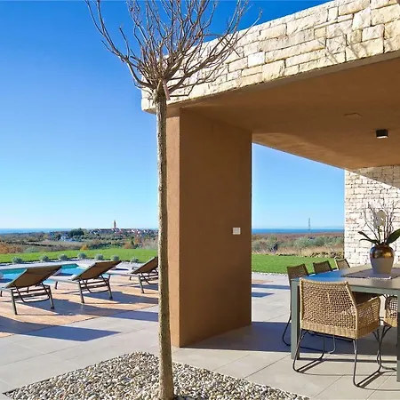 6 Bedrooms New With Amazing Views! Villa *